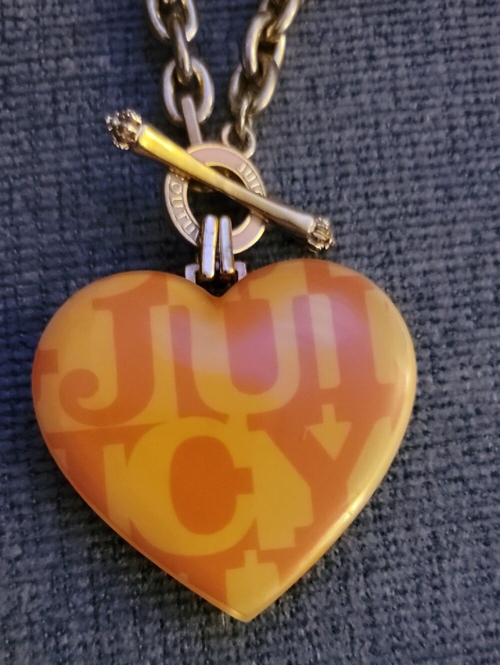 Vintage Juicy Couture Toggle Chain Necklace with Double Sided Heart Pendant - Picture 4 of 8